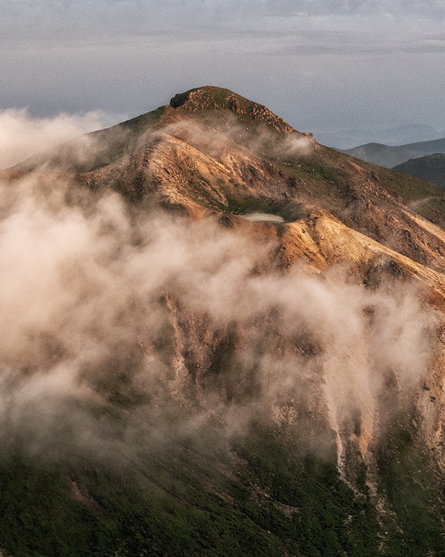 山岳写真家 平野篤がM.ZUIKO DIGITAL ED 12-40mm F2.8 PRO IIで撮影した星生山の写真